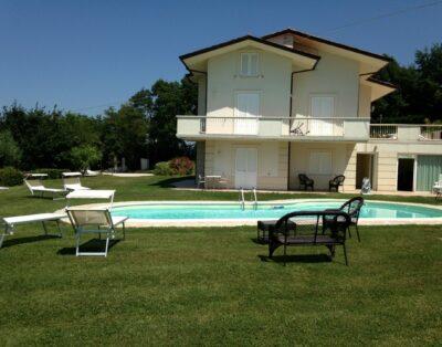 Villa with pool nearby the Beach Italy